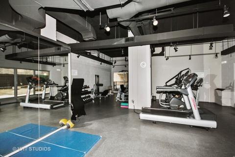 71 E Division St #901, Chicago, IL 60610 photo 16