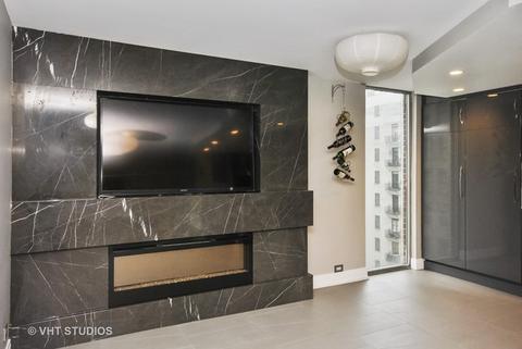 71 E Division St #901, Chicago, IL 60610 photo 17