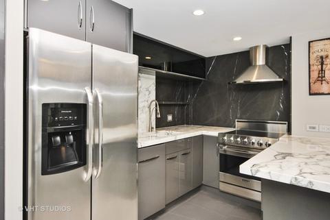 71 E Division St #901, Chicago, IL 60610 photo 4