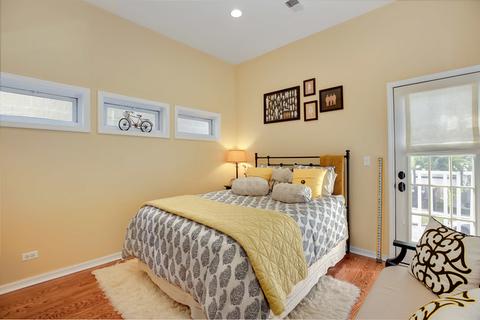 640 E Bowen Ave, Chicago, IL 60653 photo 20