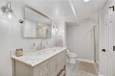 640 E Bowen Ave, Chicago, IL 60653 photo 30