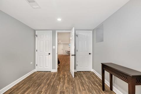 640 E Bowen Ave, Chicago, IL 60653 photo 29