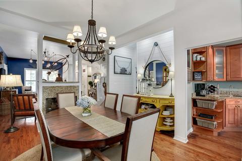 640 E Bowen Ave, Chicago, IL 60653 photo 8