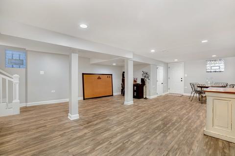 640 E Bowen Ave, Chicago, IL 60653 photo 25