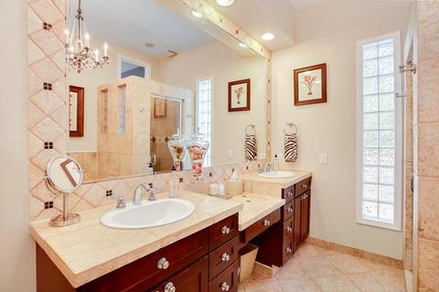 640 E Bowen Ave, Chicago, IL 60653 photo 17
