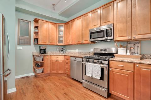 640 E Bowen Ave, Chicago, IL 60653 photo 12