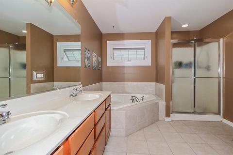 235 Hearthstone Dr, Bartlett, IL 60103 photo 20