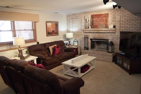 209 N Bauer Rd, Mchenry, IL 60050 photo 11