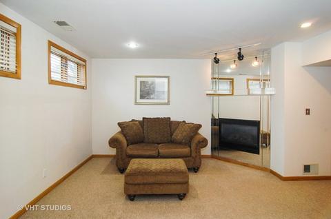 2902 S Shields Ave, Chicago, IL 60616 photo 6