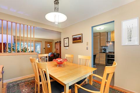 370 Pinehurst Dr, Des Plaines, IL 60016 photo 7