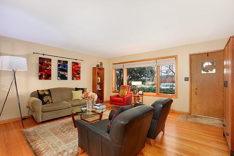 370 Pinehurst Dr, Des Plaines, IL 60016 photo 10