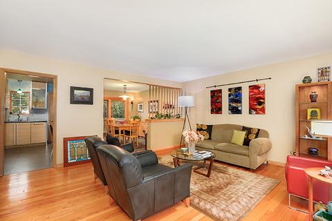 370 Pinehurst Dr, Des Plaines, IL 60016 photo 12