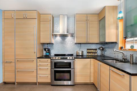 370 Pinehurst Dr, Des Plaines, IL 60016 photo 2