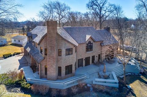 2723 Regner Rd, Mchenry, IL 60051 photo 3