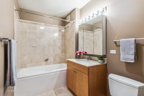 420 E Waterside Dr #1007, Chicago, IL 60601 photo 9