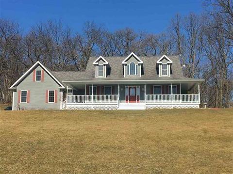 3004 E Ancient Oak Dr, Oregon, IL 61061 photo 1