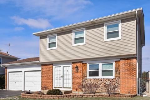 4455 Bayside Cir, Hoffman Estates, IL 60192 photo 1