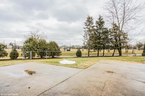 4455 Bayside Cir, Hoffman Estates, IL 60192 photo 21