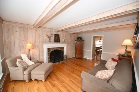 516 E Bauer Rd, Naperville, IL 60563 photo 3