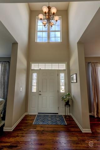 226 E Becker Pl, Sycamore, IL 60178 photo 2