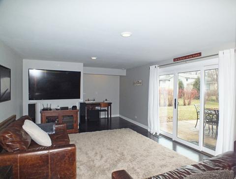 341 Jon Ct, Des Plaines, IL 60016 photo 5