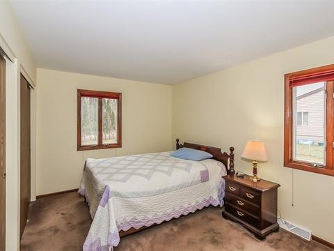 83 Lockman Cir, Elgin, IL 60123 photo 12