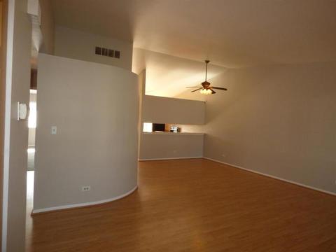 1343 Inverness Dr, Elgin, IL 60120 photo 13