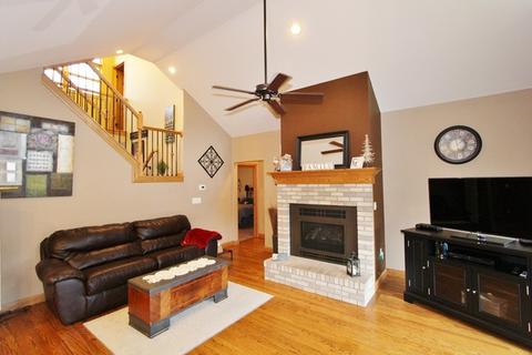 1842 Kingtree Dr, Morris, IL 60450 photo 3
