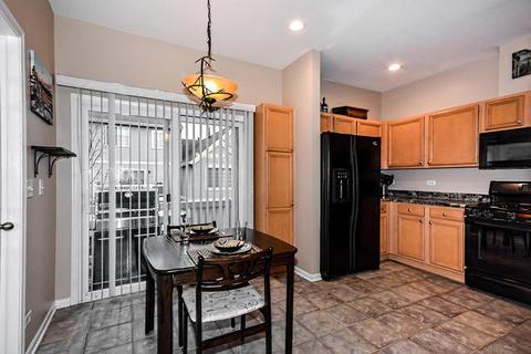 53 Cantal Ct, Wheeling, IL 60090 photo 10