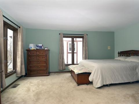 1007 E Cardinal Ln, Mount Prospect, IL 60056 photo 15