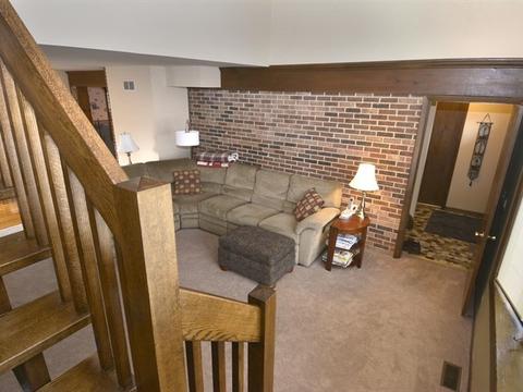 1007 E Cardinal Ln, Mount Prospect, IL 60056 photo 17