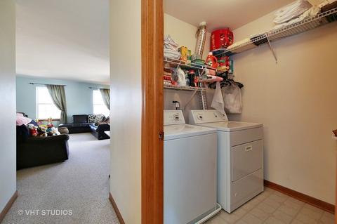 2284 Georgetown Cir, Aurora, IL 60503 photo 13