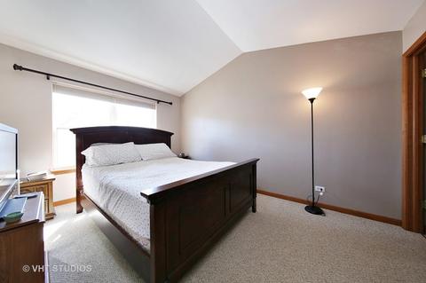 2284 Georgetown Cir, Aurora, IL 60503 photo 9