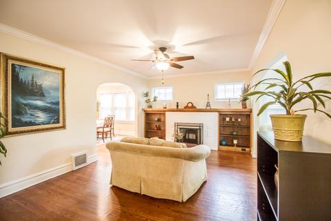 361 Nuttall Rd, Riverside, IL 60546 photo 2