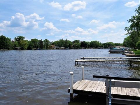 2210 Orchard Beach Rd, Mchenry, IL 60050 photo 9