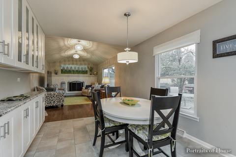 9 E Gartner Rd, Naperville, IL 60540 photo 4