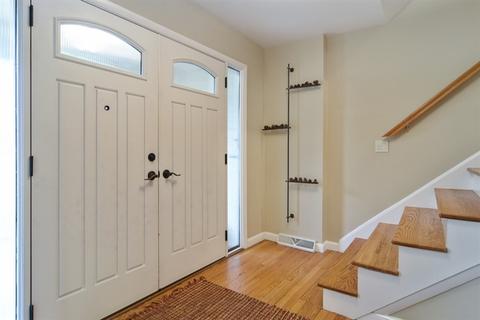914 Wayne Ave, Deerfield, IL 60015 photo 2