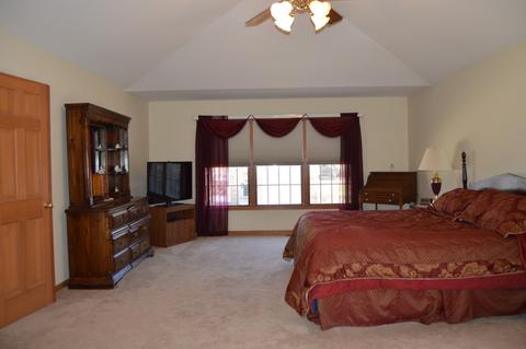 4 White Chapel Ct, Algonquin, IL 60102 photo 17