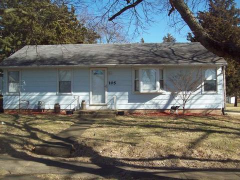 105 Franks Ave, Walnut, IL 61376 photo 1