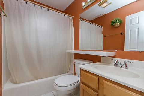 110 Des Plaines Ln, Hoffman Estates, IL 60169 photo 11