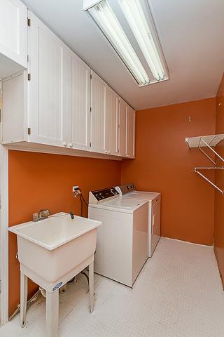 110 Des Plaines Ln, Hoffman Estates, IL 60169 photo 12