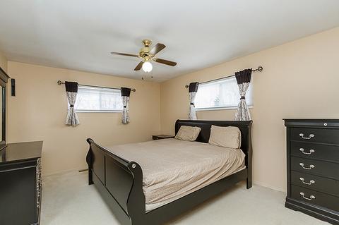 110 Des Plaines Ln, Hoffman Estates, IL 60169 photo 8