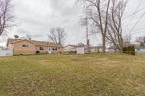 110 Des Plaines Ln, Hoffman Estates, IL 60169 photo 14