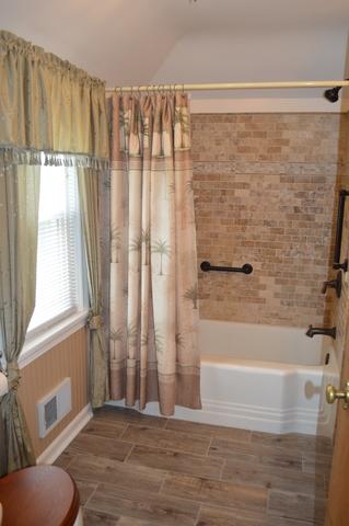 322 E North Ave, Elmhurst, IL 60126 photo 11