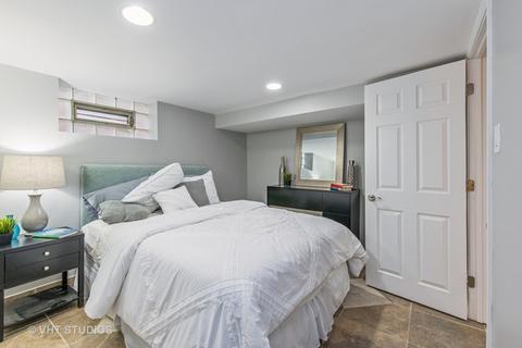 3642 W 68th Pl, Chicago, IL 60629 photo 8
