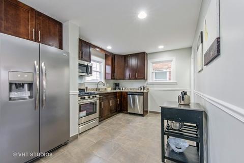 3642 W 68th Pl, Chicago, IL 60629 photo 4