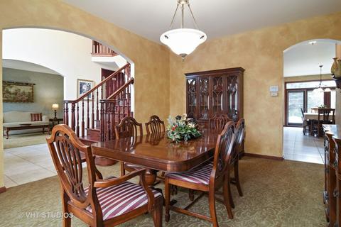 271 Mcwalter Dr, Roselle, IL 60172 photo 5