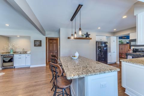 341 S Hickory Ave, Bartlett, IL 60103 photo 10