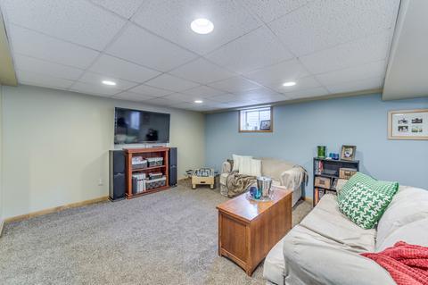 341 S Hickory Ave, Bartlett, IL 60103 photo 25