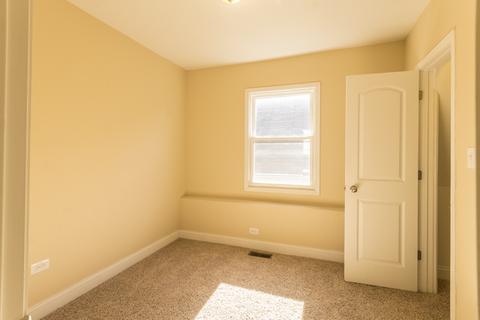 7640 S Eberhart Ave, Chicago, IL 60619 photo 17